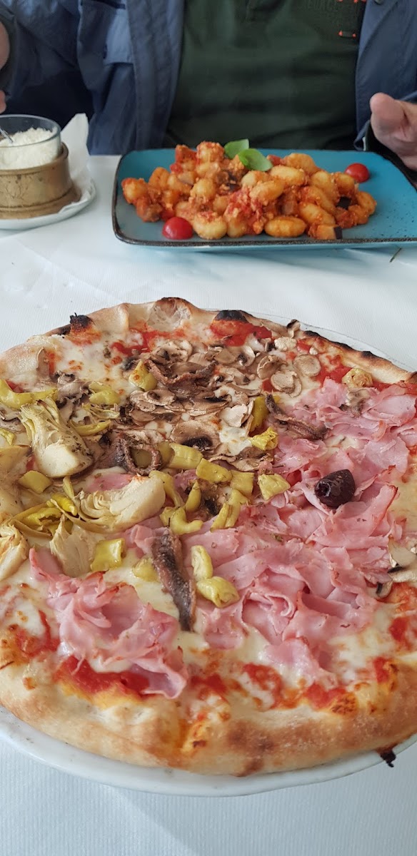 Pizzeria Da Pietro-7